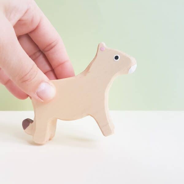 Besondere-Holztiere-Löwin