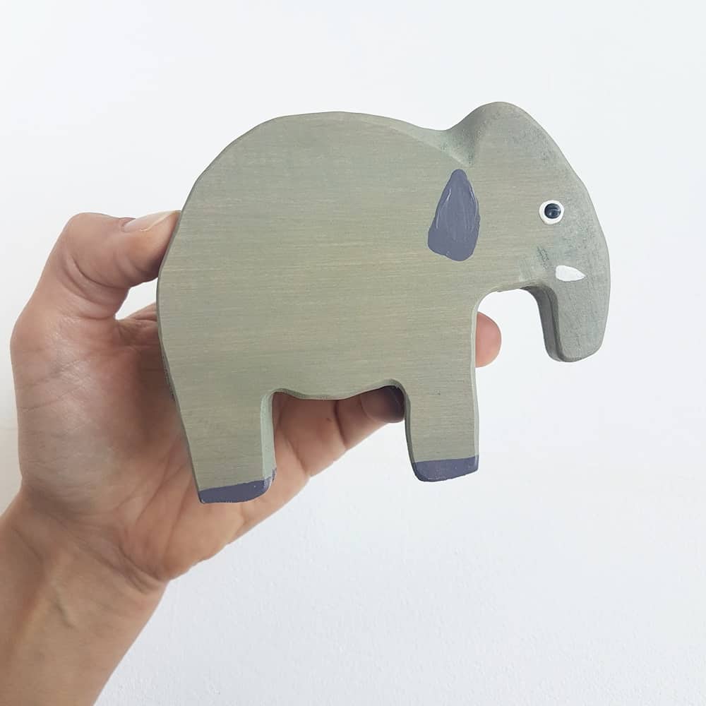 Besondere-Holztiere-Elefant