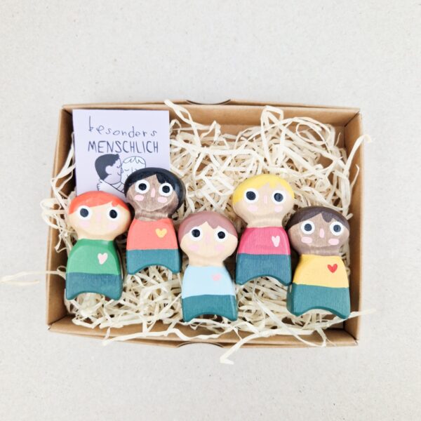 Holzfiguren Menschen im Set- divers und geschlechtsneutral -handgemacht in Österreich