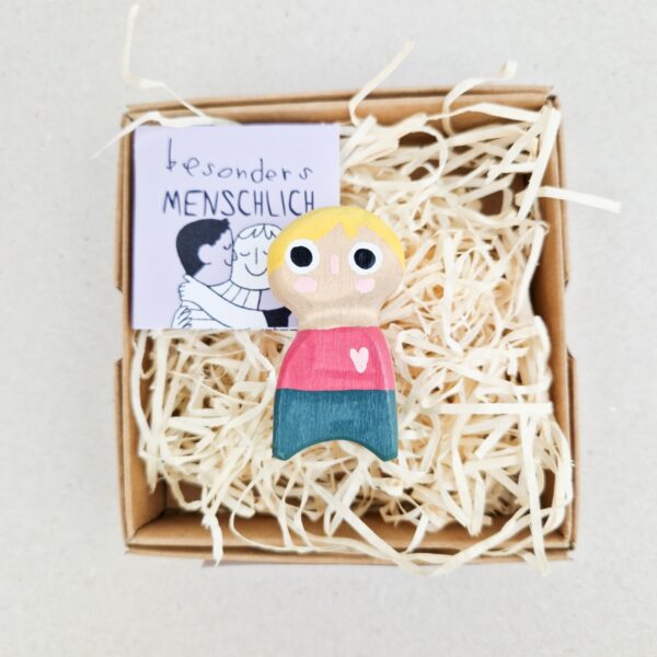 Holzfiguren Kinder - Blonde Person - handgemacht, divers, von Besondere Holztiere