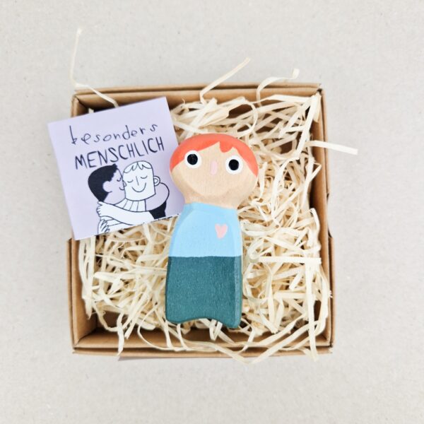 Holzfiguren Menschen - rothaarige Person - handgemacht, divers, von Besondere Holztiere